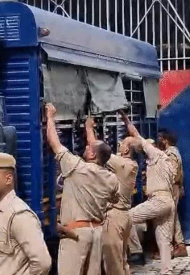 jhs-ali-left-jail-toprayagraj
